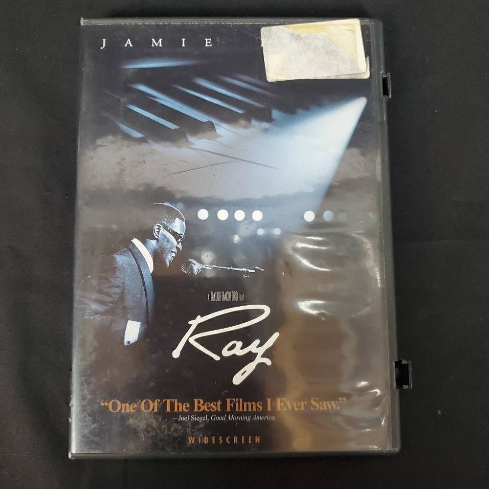 Ray DVD  